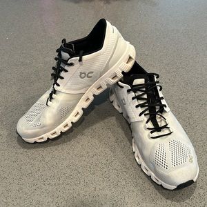 ON Cloud X (gently worn)